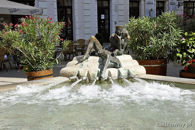 Pecs, Węgry, teatr narodowy w Peczu