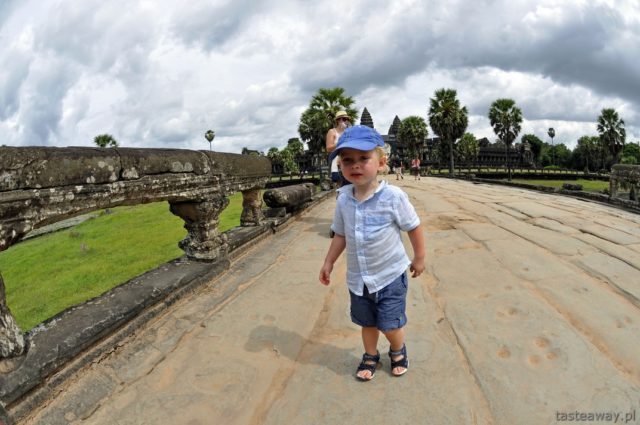 Kambodża, podróżowanie z dzieckiem, Angkor Wat, Siem Reap, temperatura w Kambodży
