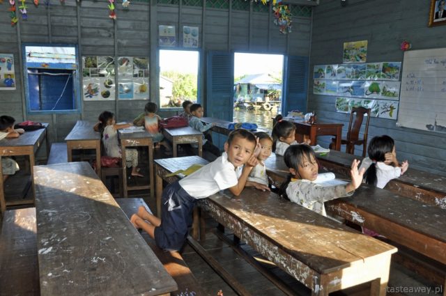 Kambodża, Siem reap, Tonle Sap, Chong Kneas, pływające wioski