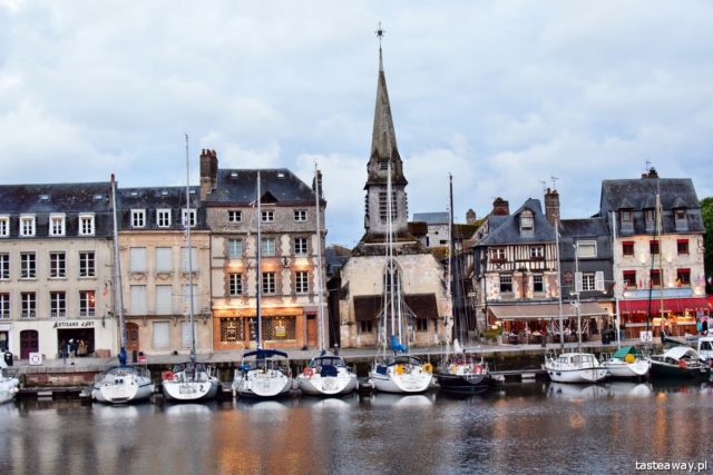 Normandia, Francja, dlaczego warto jechać do Normandii, Honfleur, najpiękniejsze miejsca w Normandii