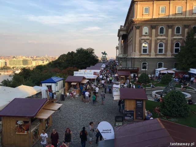 Budapeszt, Budapeszt kulinarnie, co robić w Budapeszcie, atrakcje Budapeszt, festiwal wina, wino, festiwal wina na zamku