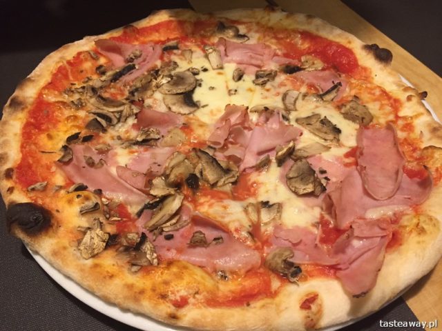 Saska Kępa, restauracje Saska Kępa, co jeść na Saskiej Kępie, pizza, kuchnia włoska, Bella Napoli