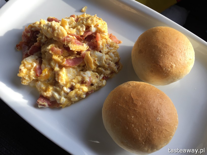 Nabo, Nabo Cafe, miejsca przyjazne dzieciom, gdzie na śniadanie, rodzinny obiad, rodzinne śniadanie, Warszawa, Sadyba, miejsca przyjazne rodzinie