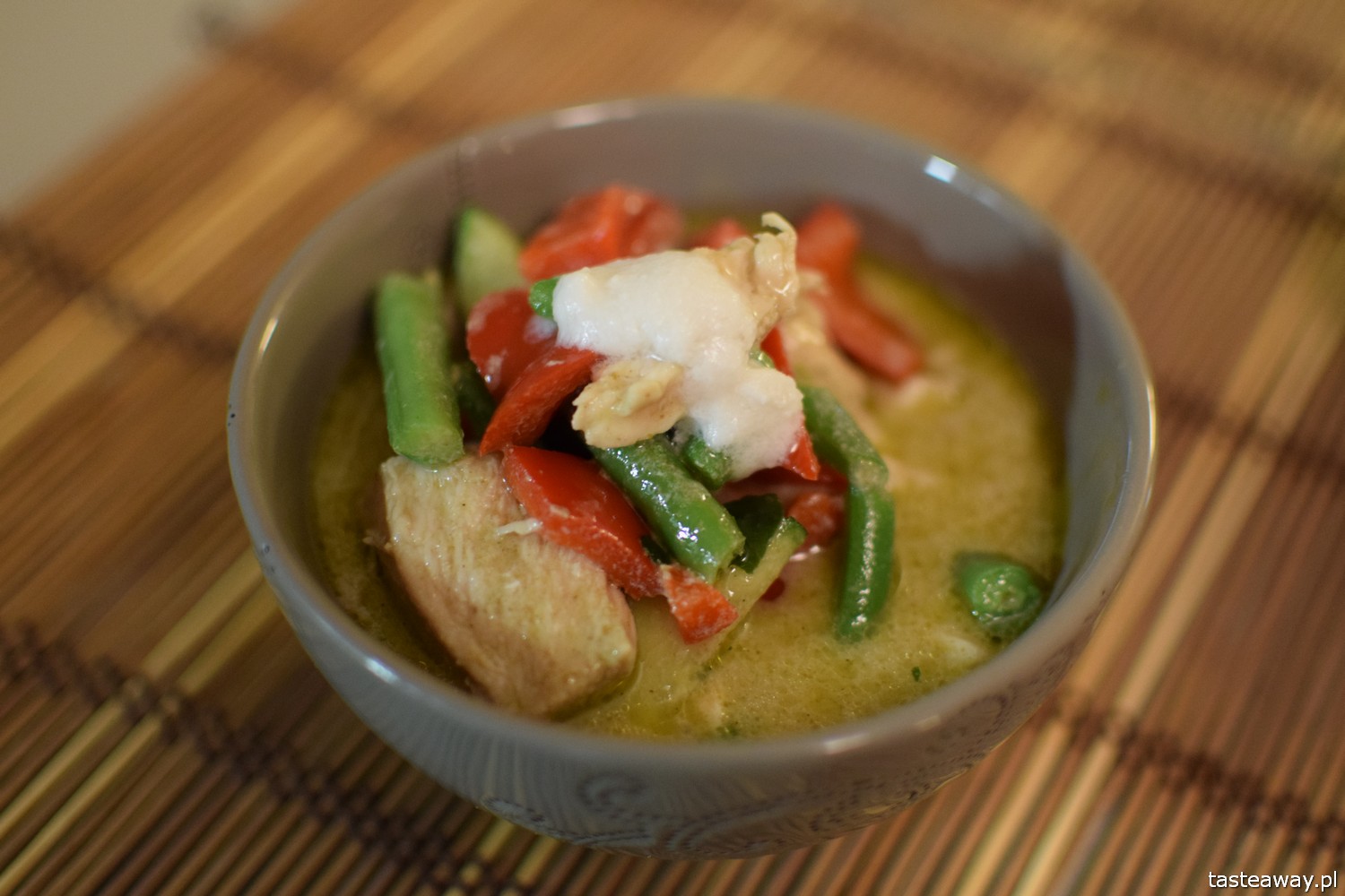 tajskie, kuchnia tajska, zielone curry, jak przyrządzić zielone curry w domu, zielone curry z kurczakiem, tajskie curry, House of Asia