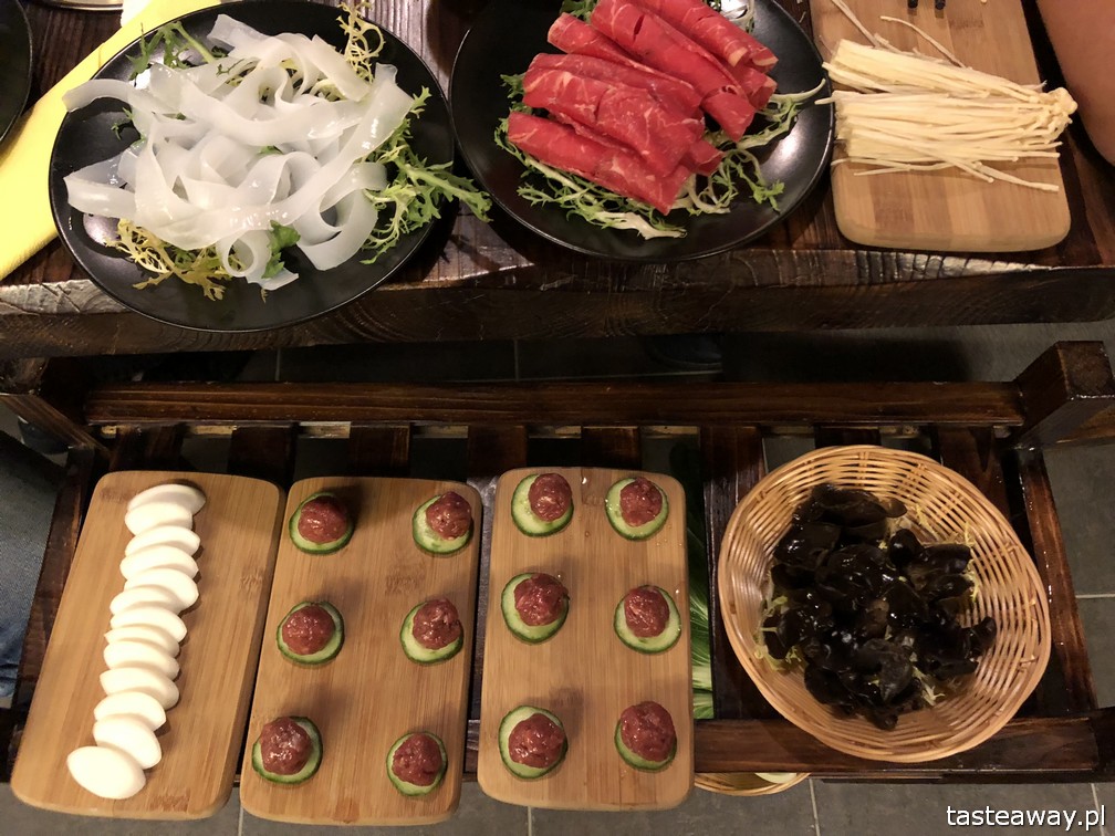 Tang Hotpot, kuchnia chińska, kuchnia chińska w Warszawie, kociołki, hotpot, chińskie kociołki