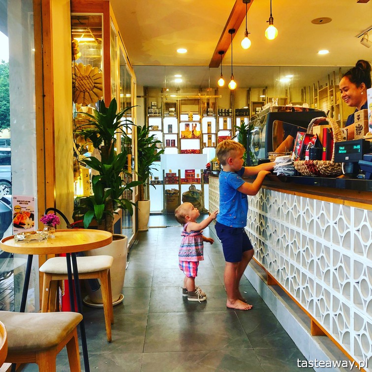 Wietnam, Ho Chi Minh, Ho Chi Minh co zobaczyć, atrakcje Ho Chi Minh, Ho Chi Minh w 2 dni, Sajgon, co zobaczyć w Sajgonie, podróże z dzieckiem