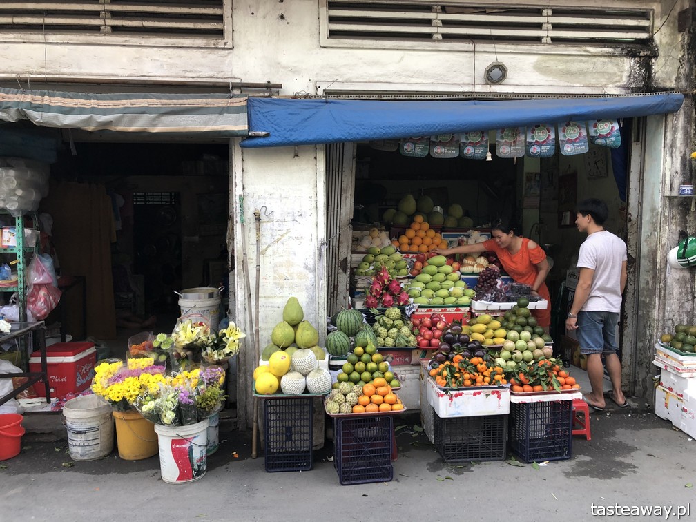 Wietnam, Ho Chi Minh, Ho Chi Minh co zobaczyć, atrakcje Ho Chi Minh, Ho Chi Minh w 2 dni, Sajgon, co zobaczyć w Sajgonie, podróże z dzieckiem, Bin Thanh