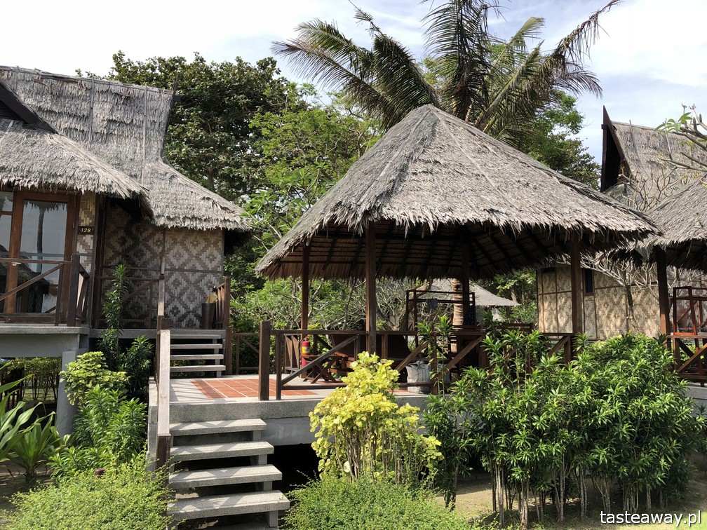 Tajlandia, Koh Phi Phi, Phi Phi Island Village Beach Resort, gdzie spać na Koh Phi Phi, najlepsze hotele na Koh Phi Phi, Koh Phi Phi z dziećmi