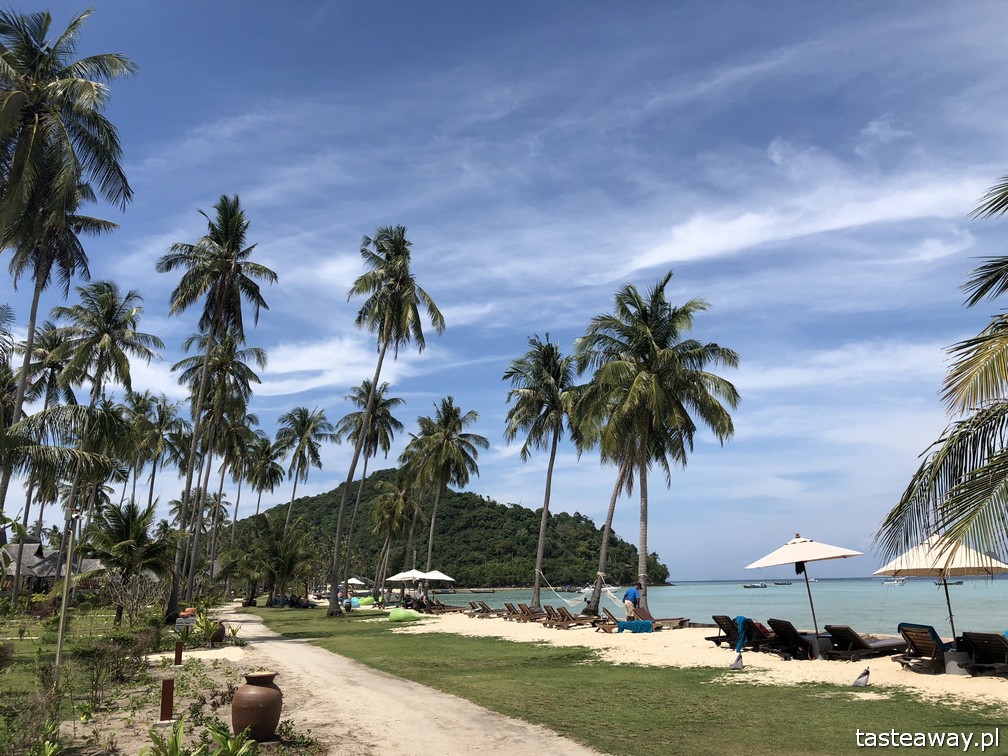 Tajlandia, Koh Phi Phi, Phi Phi Island Village Beach Resort, gdzie spać na Koh Phi Phi, najlepsze hotele na Koh Phi Phi, Koh Phi Phi z dziećmi