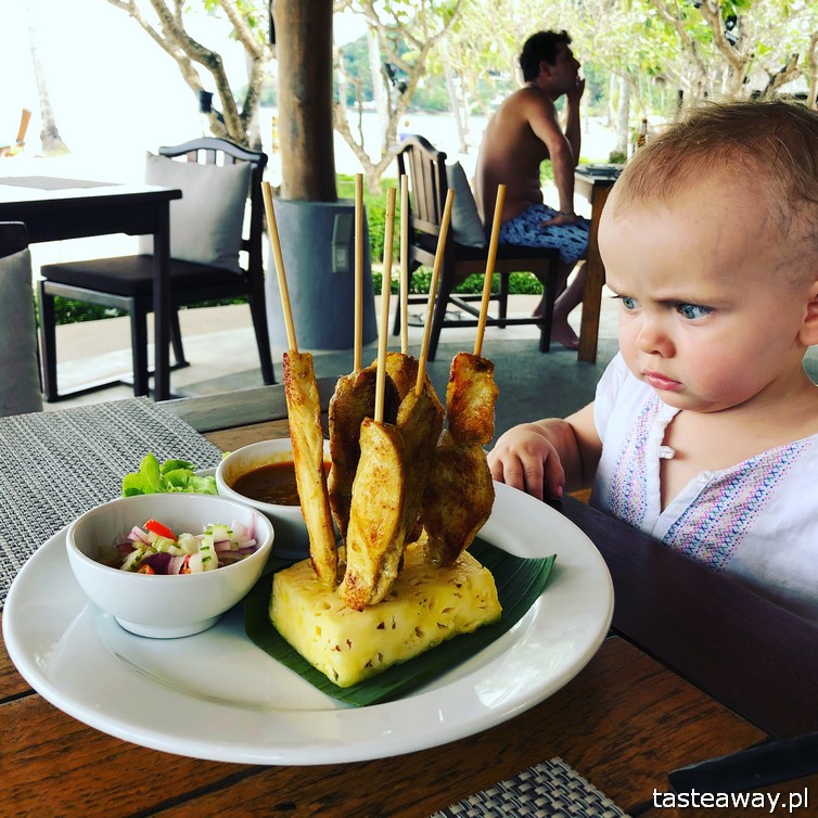 Tajlandia, Koh Phi Phi, Phi Phi Island Village Beach Resort, gdzie spać na Koh Phi Phi, najlepsze hotele na Koh Phi Phi, Koh Phi Phi z dziećmi