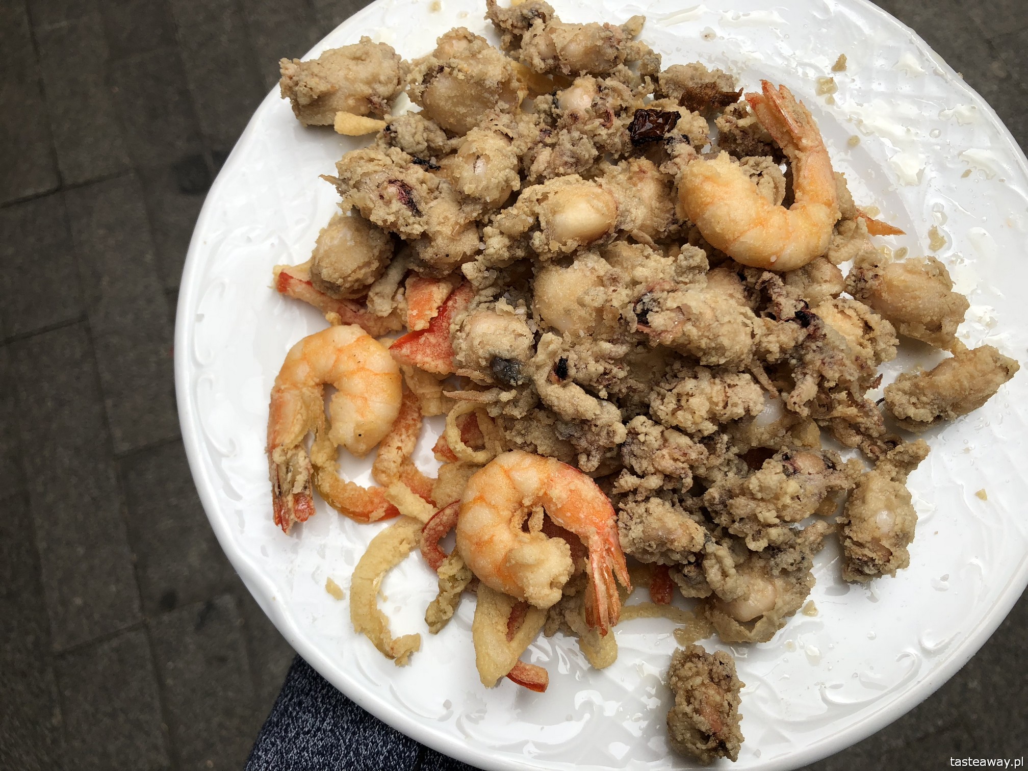 Sewilla, Sevilla, co zobaczyć w Sewilli, Sevilla w jeden dzień, Andaluzja, miasta Hiszpanii, spacer po Sevilli, Katedra Najświętszej Marii Panny w Sewill, puntilla, kalmary