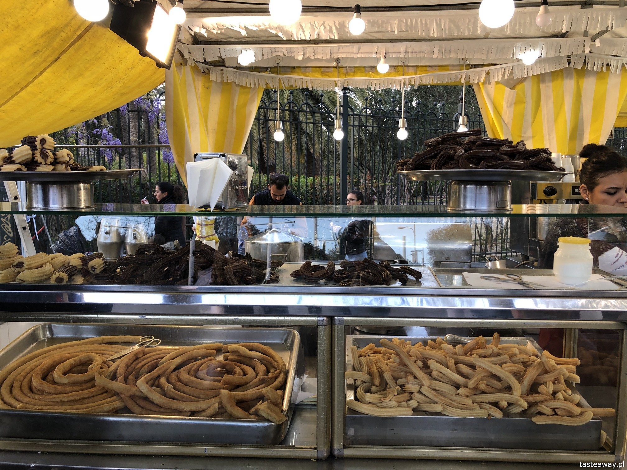 Sewilla, Sevilla, co zobaczyć w Sewilli, Sevilla w jeden dzień, Andaluzja, miasta Hiszpanii, spacer po Sevilli, Katedra Najświętszej Marii Panny w Sewilli, lody Amorino, churros