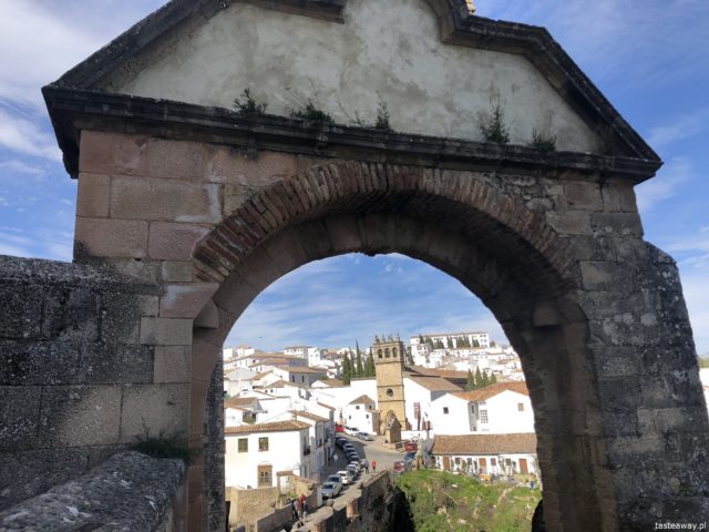 Andaluzja, Ronda, Hiszpania, co zobaczyć w Andaluzji, najpiękniejsze miejsca w Andaluzji, Carrera Espinel, co zobaczyć w Rondzie, Casa del Rey Moro, Arco de Felipe V