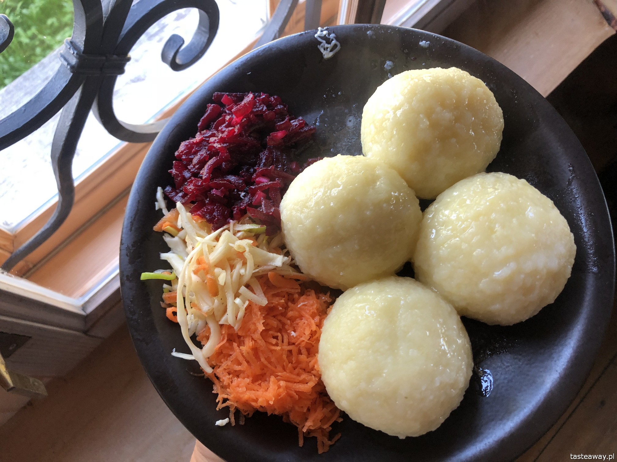 Pietraszówka, Stare Juchy, Pietrasze, gdzie jeść na Mazurach, gdzie na kartacze, kartacze, ruskie, knedle z farszem z pieczonej kaczki