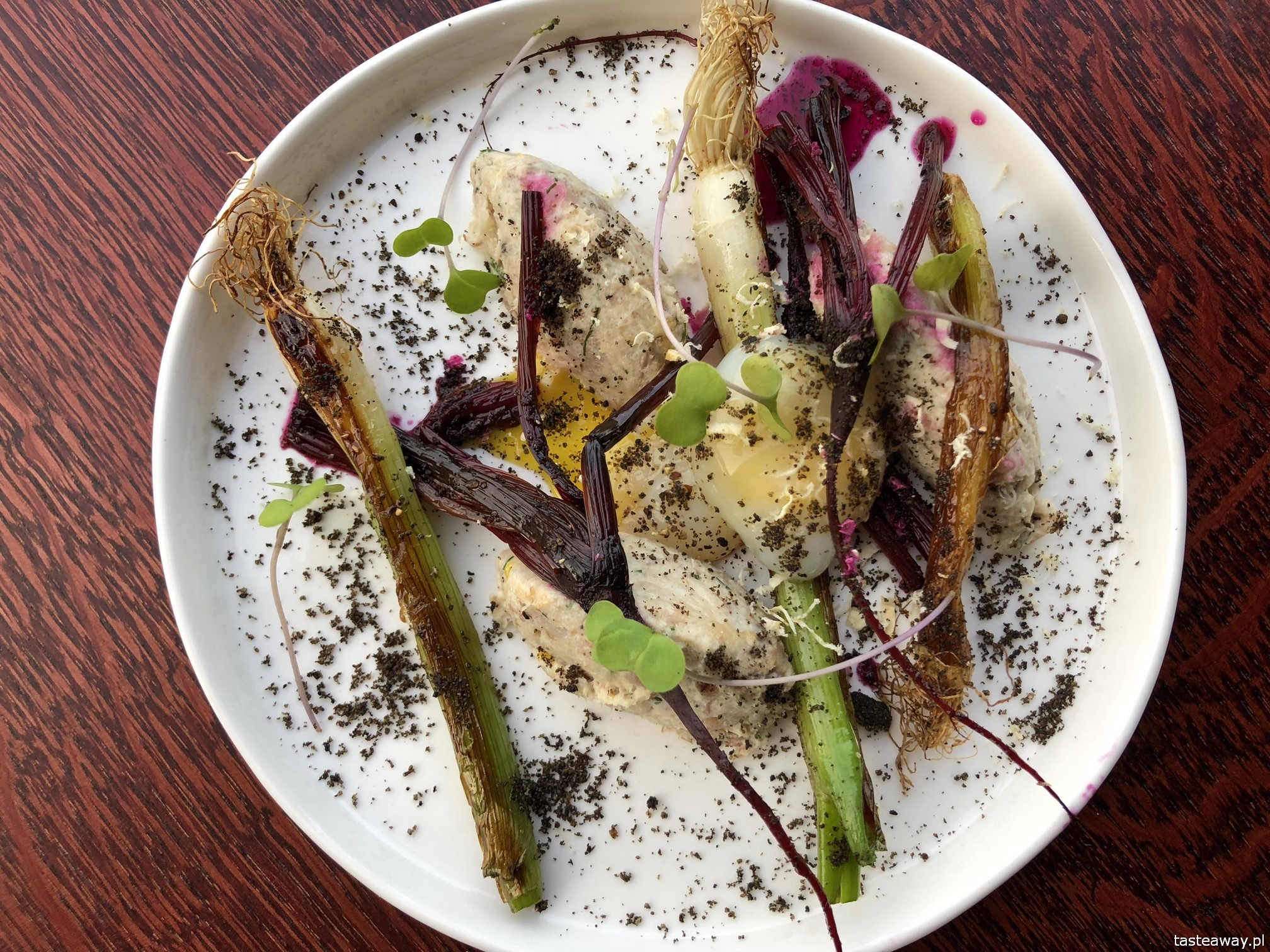 Winsky, Winsky Wine'n'Whisky Bar, nad wisłą, gdzie jeść nad Wisłą, tapas, małe formy, talerzyki, pate z makreli, makrela