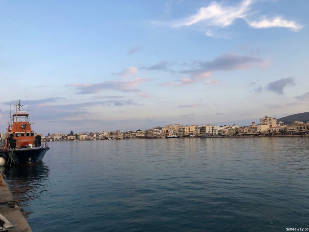 Chios, co zobaczyć na Chios, greckie wyspy, którą grecką wyspę wybrać, Grecja, miasto Chios, port