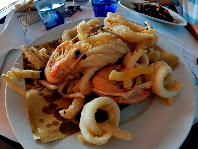 Frito misto w Manarola (Cinque Terre, Włochy)