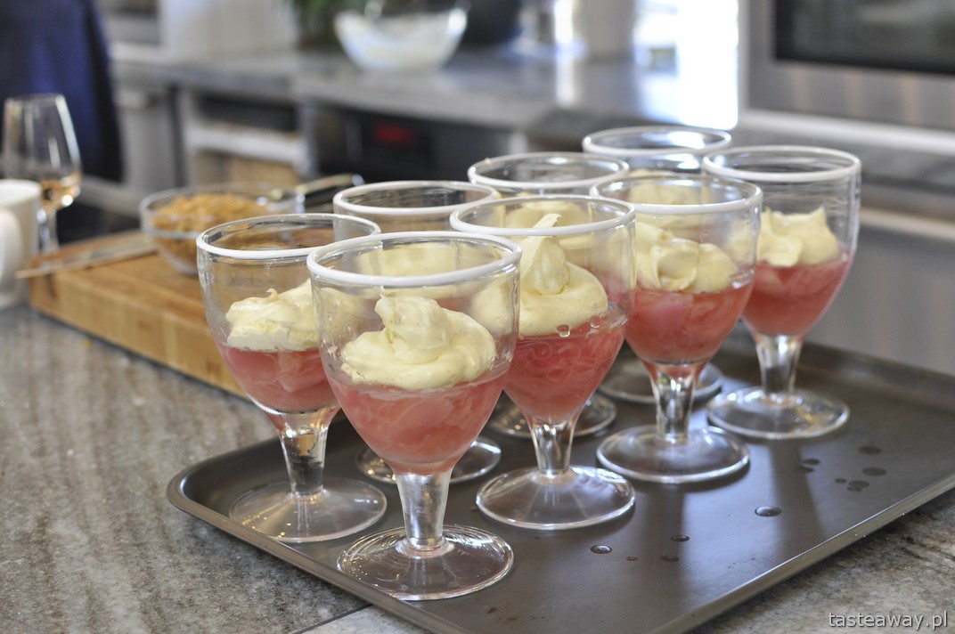 Daylesford Organic Farm, Cookery School, Farmshop, Cotswold, deser, rabarbar