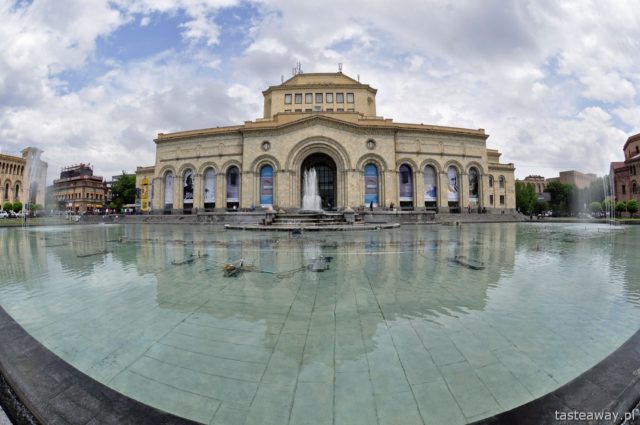 YEREVAN, ARMENIA! First impressions in 2022 🇦🇲 