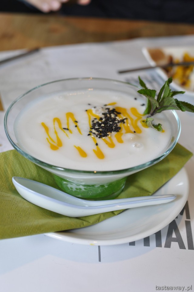 Naam Thai, Thai cuisine, saska kępa, cassava pudding