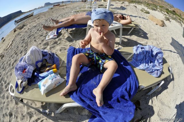 travelling with a child, sun, sun protection