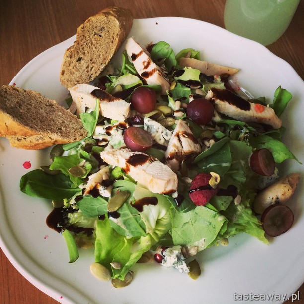 The Hen salad, Czuła Buła, breakfast, Warsaw, lunch, Mokotów