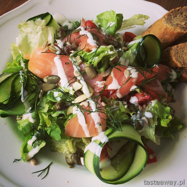 salmon salad, Czuła Buła, Mokotów, Warsaw, breakfast, lunch
