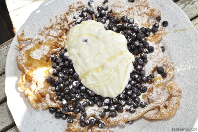 a giant pancake, Chata Wędrowca, Biesczady, Magical Bieszczady