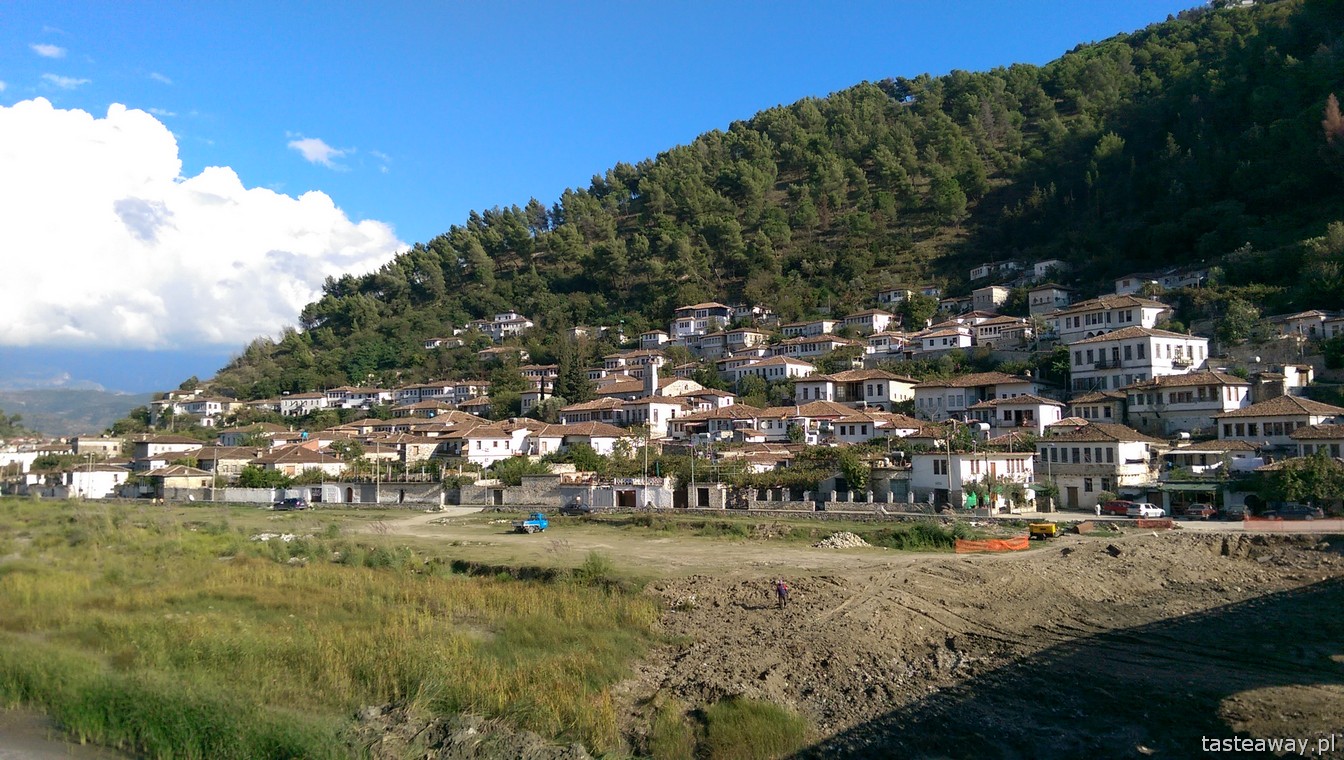 Berat, Albania, miasto tysiąca okirn, co zobaczyć w Albanii