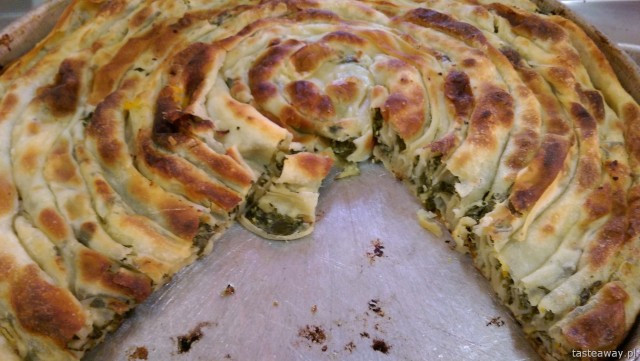 burek, Balkan cuisine, burek with spinach, Bosnia