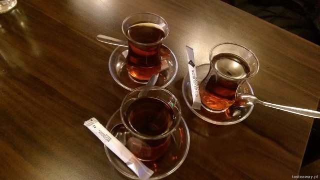 Maho, restaurants, Warsaw, Turkish tea, Turkish cuisine