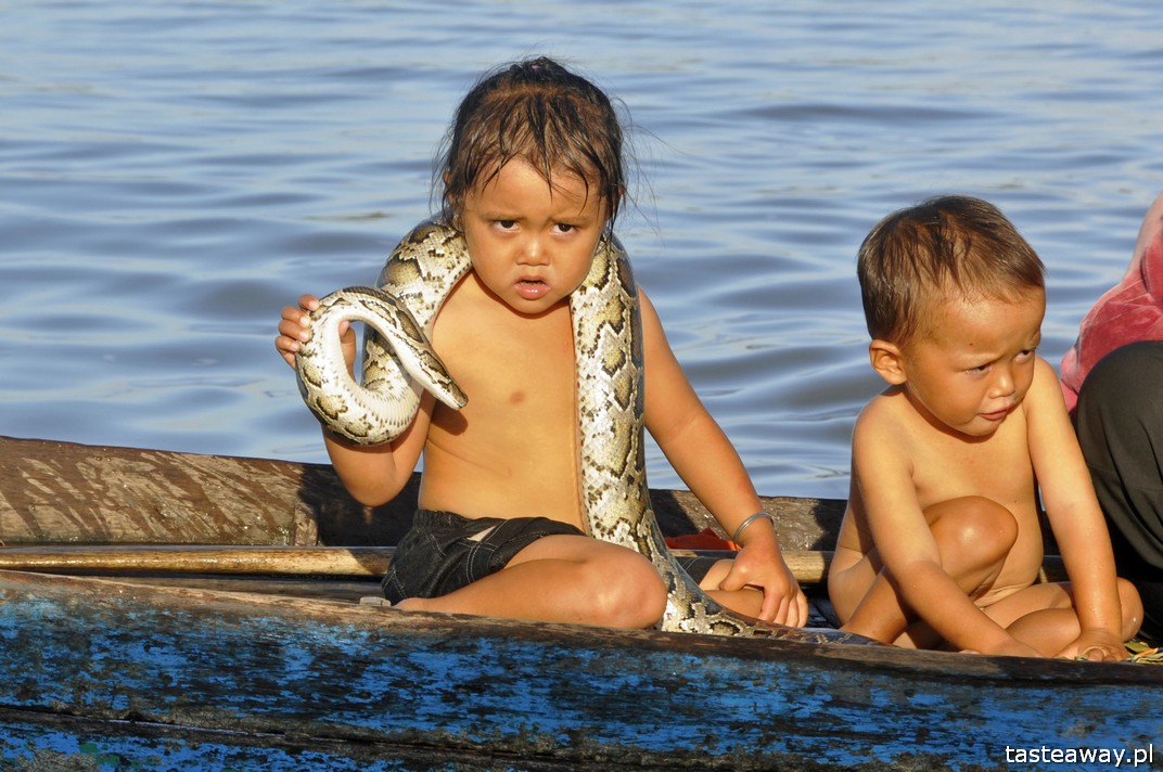 Tonle Sap, dzieci świata, ludzie świata, fotografowanie ludzi w podróży