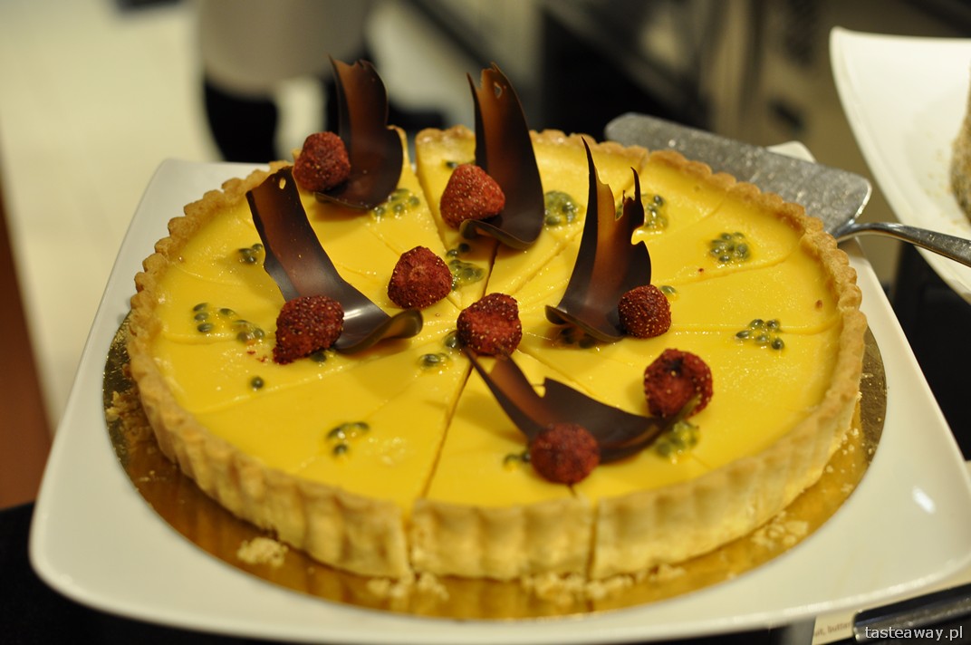 tarta z marakui, desery, sopot, sheraton sopot, the wave, niedzielny brunch