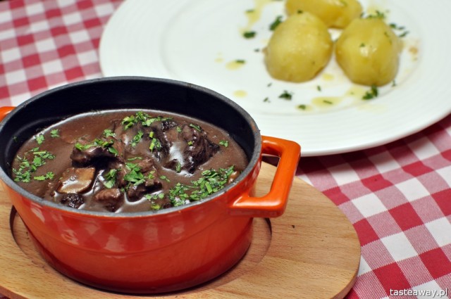 wołowina po burgundzku, Bistro la Cocotte, Warsaw, French cuisine, wołowina, boeuf bourguignon, Mokotowska