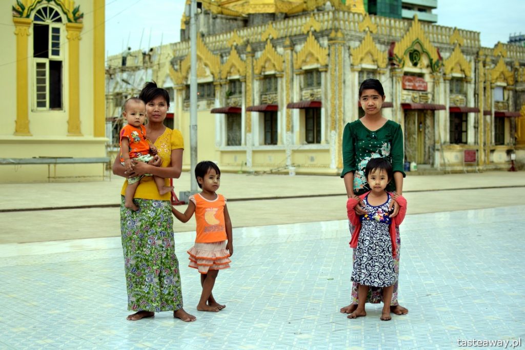 Birma, Rangun, Tangon, co zobaczyć w Rangun, Pagoda Botahtaung