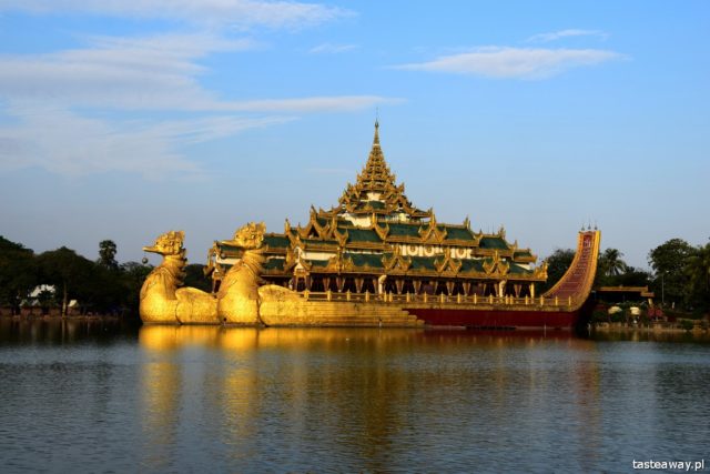 Burma, Myanmar, Rangoon, Yangon, Karaweik, what to see in Rangoon, Rangoon attractions