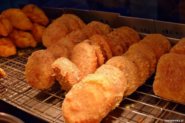 Chinese sweets, Singapore, what to eat in Singapore, Food courts in Singapore, Maxwell Food Centre