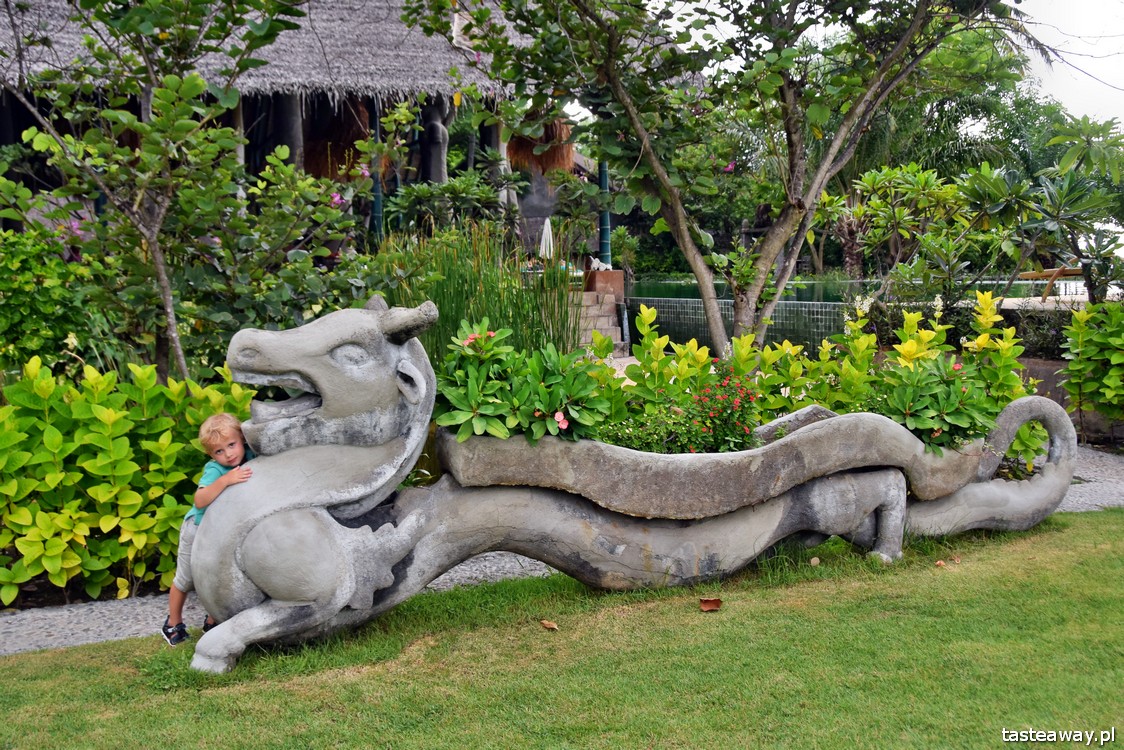 Lombok, Indonezja, Sire Beach, Tugu LOmbok, luksusowe hotele, rajskie plaże, sztuka Indonezji, hotele Tugu