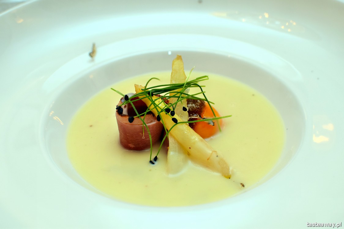 zupa ze szparagów, La Rotisserie, Mamaison Hotel Le Regina, Paweł Oszczyk, lunch, prosto z targu