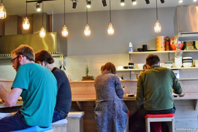 Uki Uki, udon, Warsaw, Japanese cuisine,udon noodles
