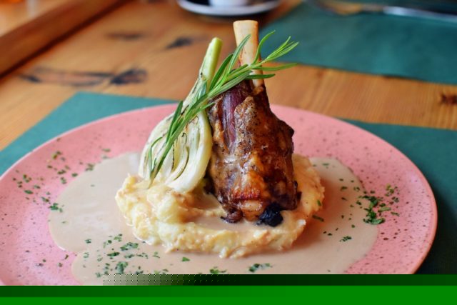 lamb shank, Zakopane, where to eat in Zakopane, Zakopiańska