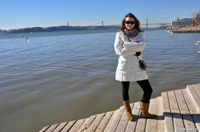 travelling while pregnant, travelling with a child, child on the road