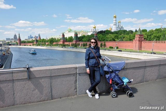 travelling with a child, podróżowaniem z niemowlakiem, podróże, child on the road, Moskwa
