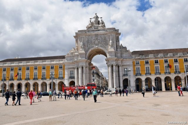 Lisbon, what to see in Lisbon, Praca do Comercio