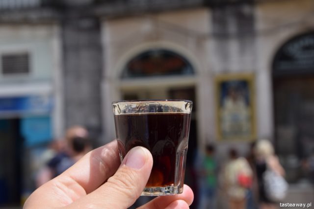 Lisbon, what to see in Lisbon, Lisbon attractions, Portugal, aht to drink in Lisbon, Ginja, ginjinha, infused vodka