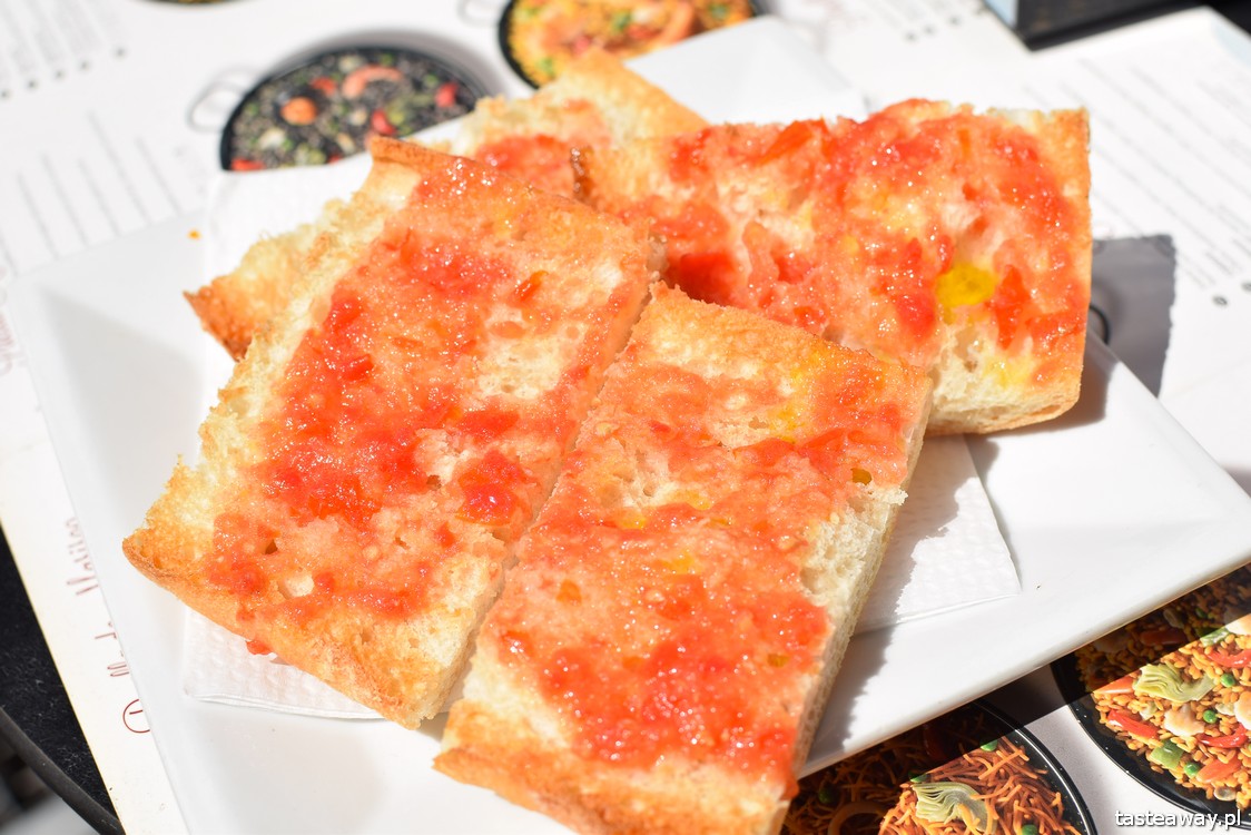 Hiszpania, Barcelona, hiszpańskie Tapas, co jeść w Barcelonie, pan con tomate, pa amb tomaquet