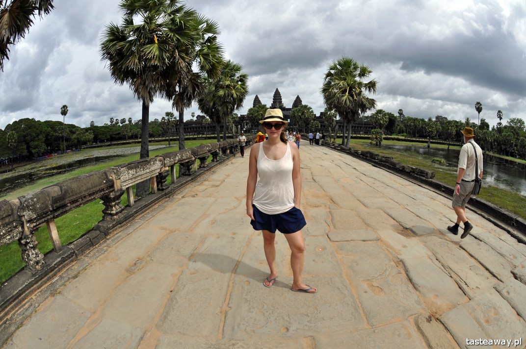 podróżowanie, jak planować wydatki w podróży, jak płacić w podróży, jak samodzielnie zorganizować wyjazd