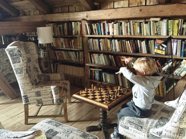 Glendoria, magical places in Poland, magical places for weekend, weekend for two, Mazury, barn