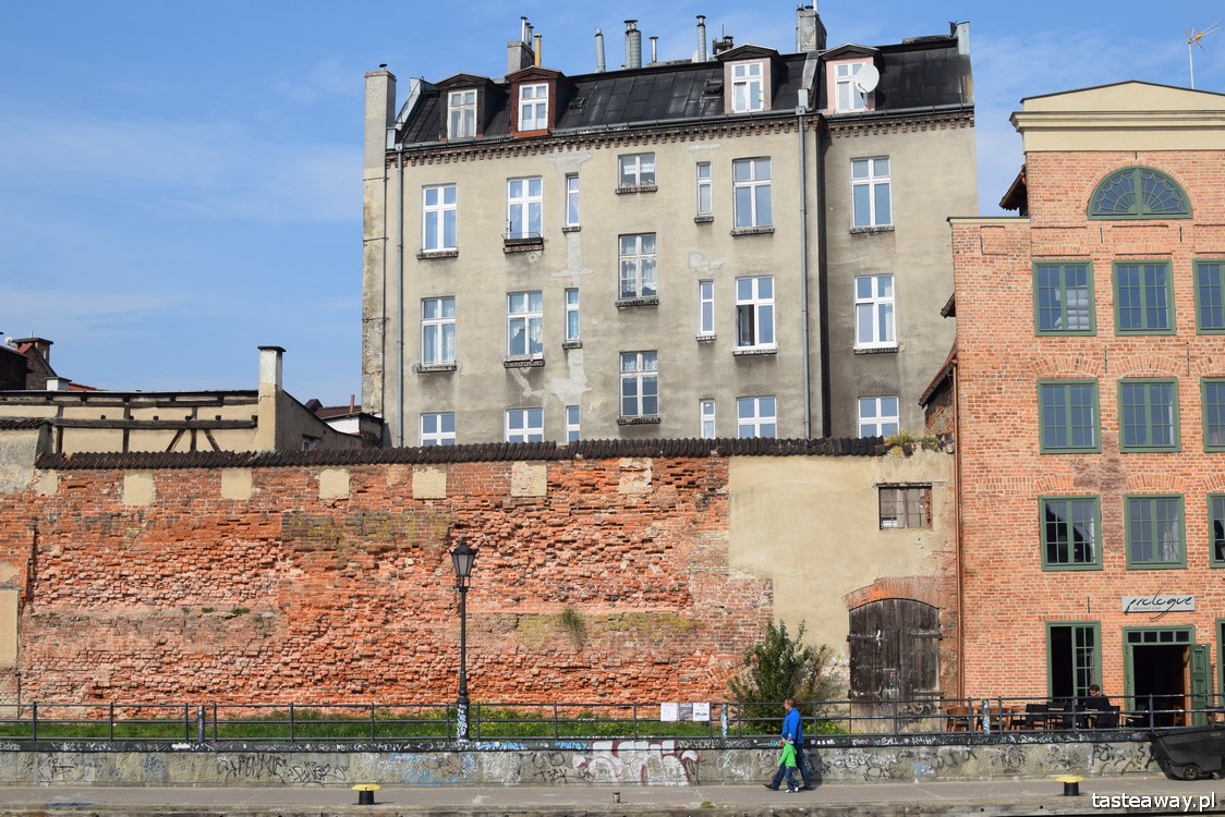Gdańsk, Motława, najpiękniejsze miejsca w Polsce, najpiękniejsze mista w Polsce, dlaczego warto jechać do Gdańska, co zobaczyć w Gdańsku, rejs po Motławie, Stocznia Gdańska