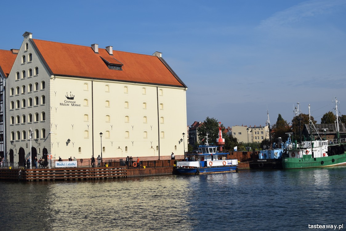 Gdańsk, Motława, najpiękniejsze miejsca w Polsce, najpiękniejsze mista w Polsce, dlaczego warto jechać do Gdańska, co zobaczyć w Gdańsku, rejs po Motławie, Stocznia Gdańska